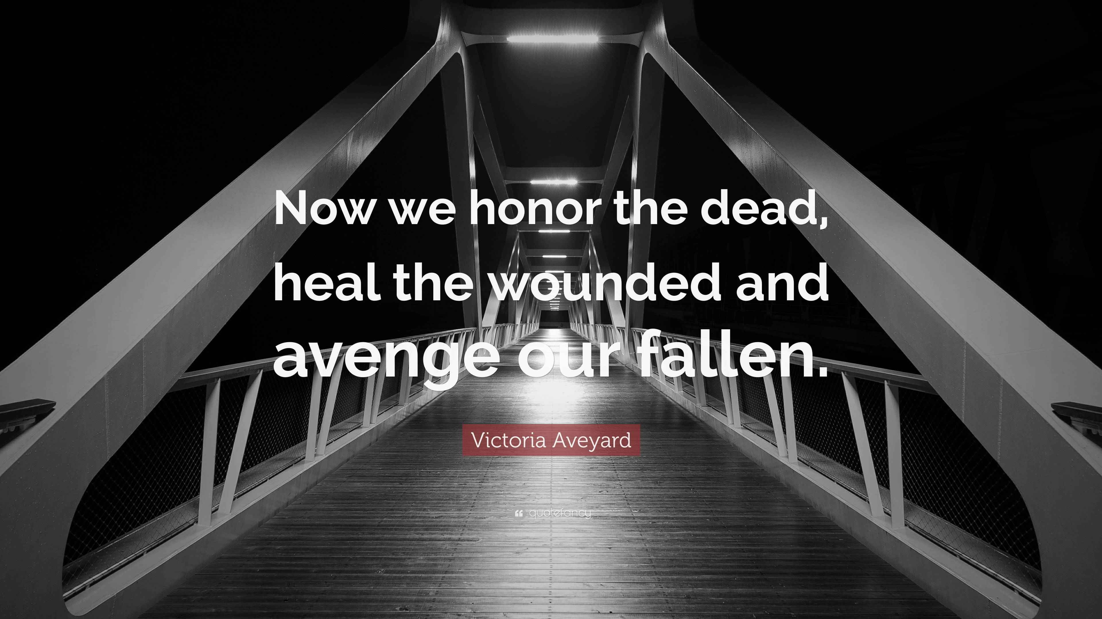 T-shirt Uomo 7.62 Design Avenge Our Fallen – Sabbia, 100% Cotone, Stampa USA